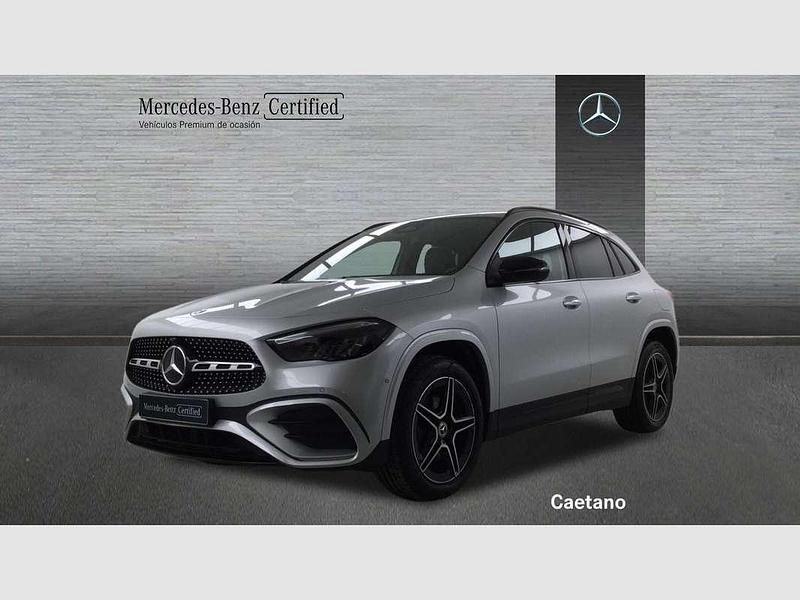 Usado Mercedes GLA200 163 CV (119 kW) 2025 Plateado SUV