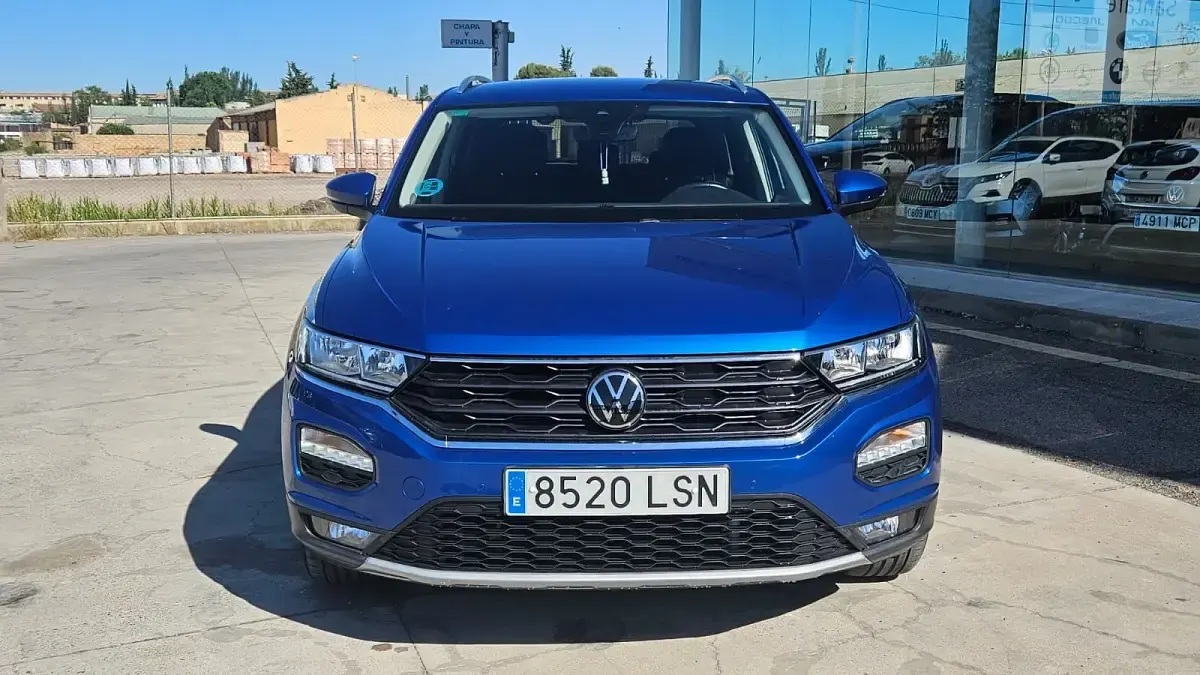 Usado VW T-Roc Advance 150 CV (110 kW) 2021 Azul SUV