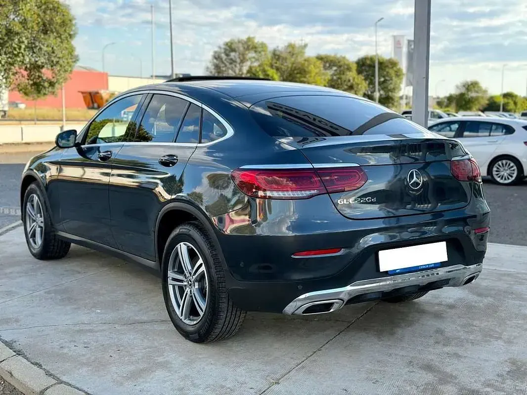 Usado Mercedes GLC220 194 CV (142 kW) 2021 Gris SUV