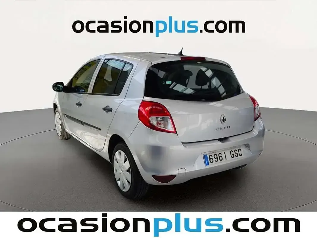 Usado Renault Clio Authentique 75 CV (55 kW) 2009 Gris Utilitario