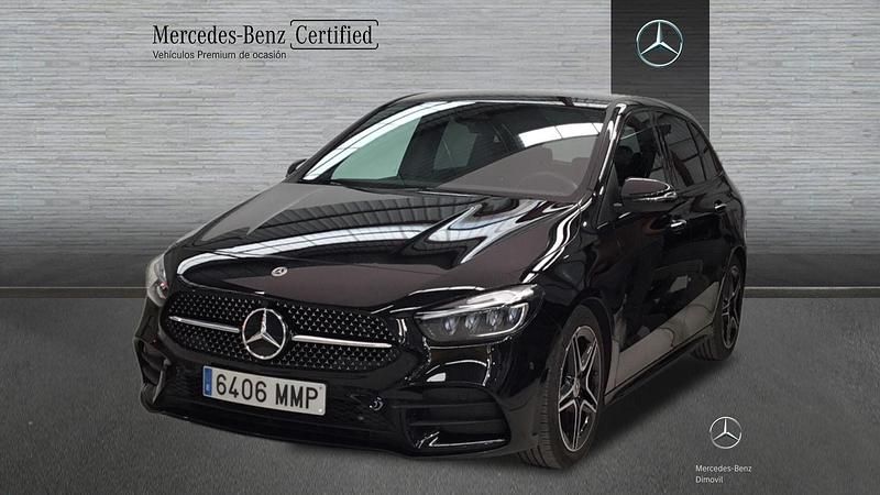 Usado Mercedes B200 AMG line 150 CV (110 kW) 2024 Negro noche Monovolumen
