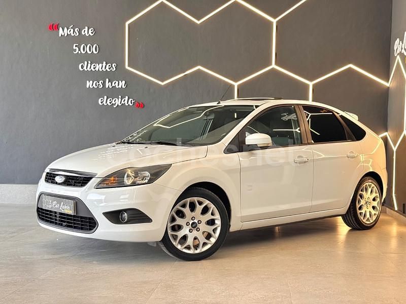 Usado Ford Focus Titanium 115 CV (84 kW) 2009 Blanco Berlina