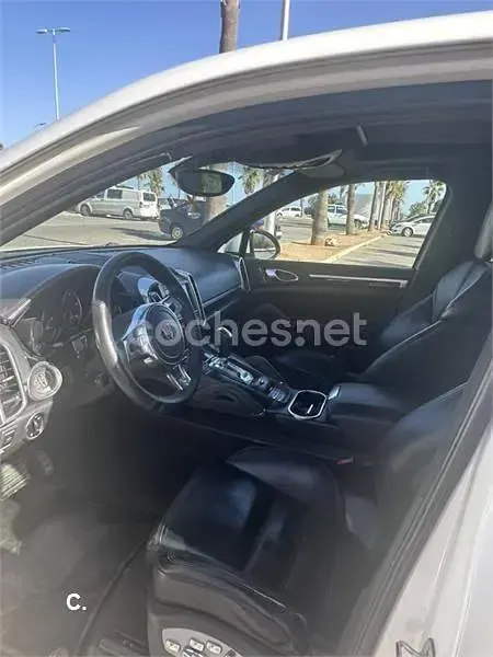 Usado Porsche Cayenne 240 CV (176 kW) 2010 Blanco SUV