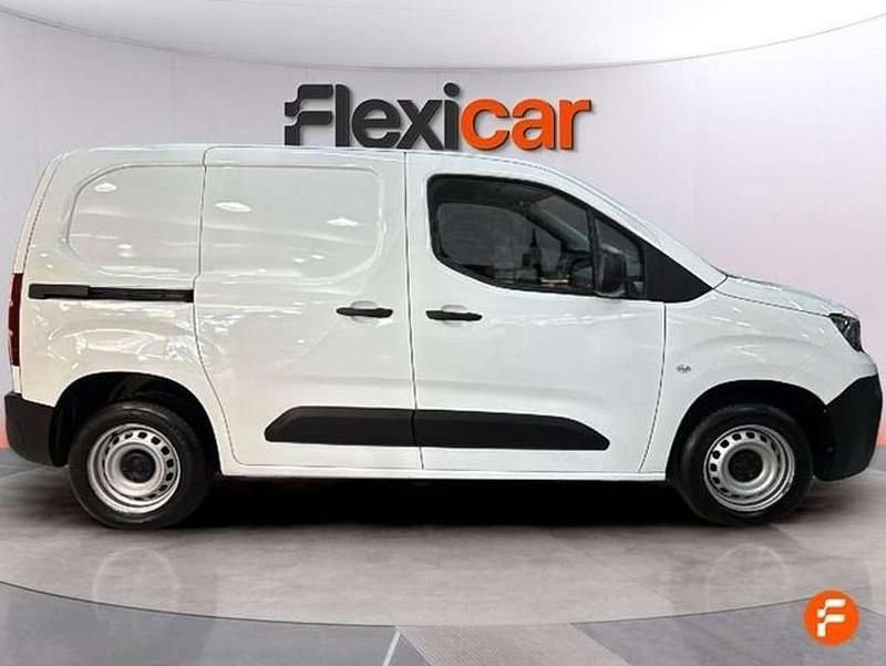 Usado Peugeot TePee Active 99 CV (72 kW) 2021 Blanco Van