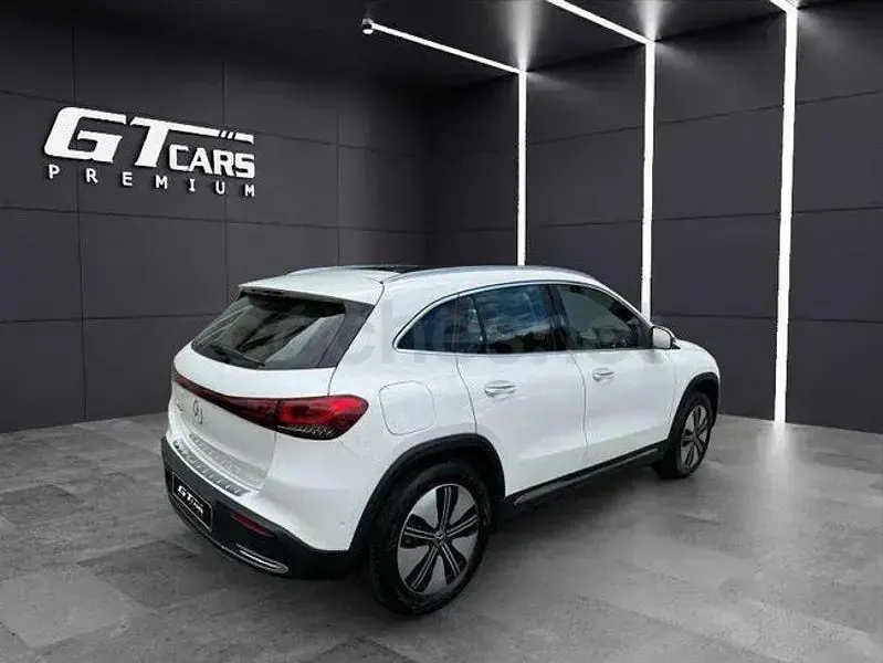 Usado Mercedes EQA250 139 kW (190 HP) 2021 Branco SUV