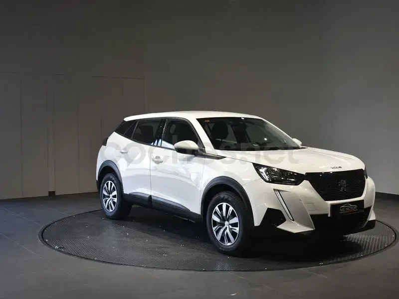 Usado Peugeot 2008 Active 110 CV (80 kW) 2022 Blanco SUV