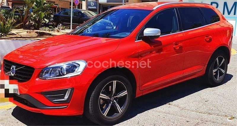 Usado Volvo XC60 R-Design Momentum 181 CV (133 kW) 2016 Rojo SUV