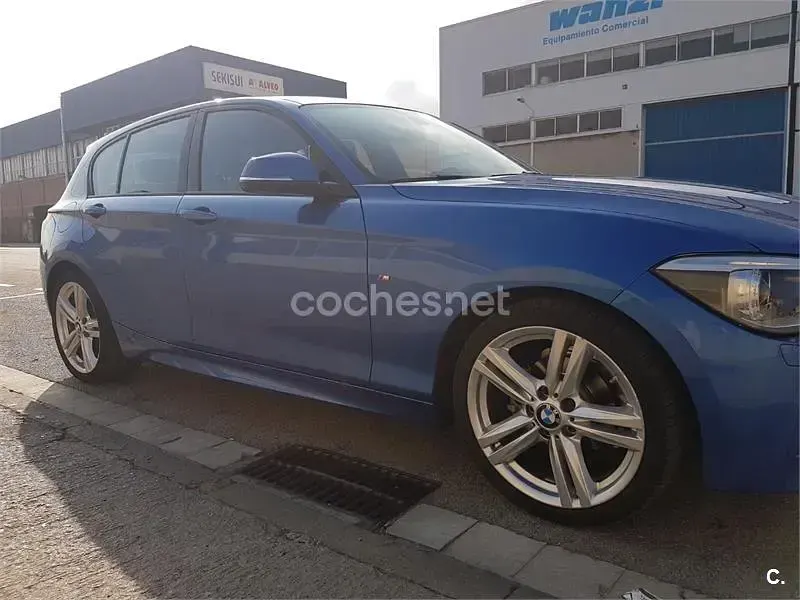 Usado BMW 118 Comfort Edition 143 CV (105 kW) 2015 Azul Utilitario