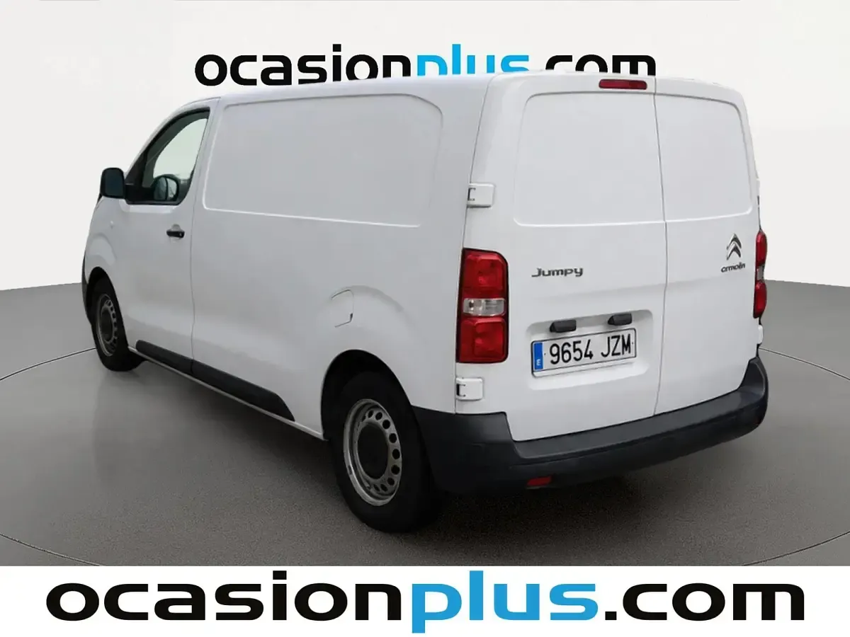 Usado Citroën Jumpy Comfort 116 CV (85 kW) 2017 Blanco Monovolumen