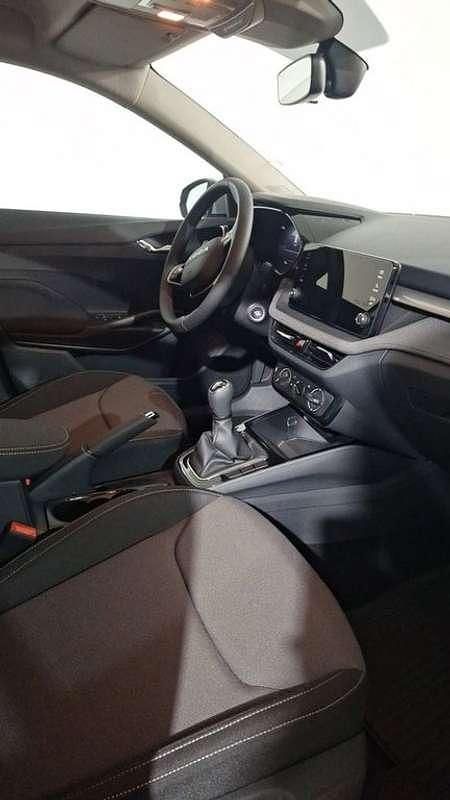 Nuevo Skoda Fabia Selection 95 CV (69 kW) 2025 Plateado Utilitario