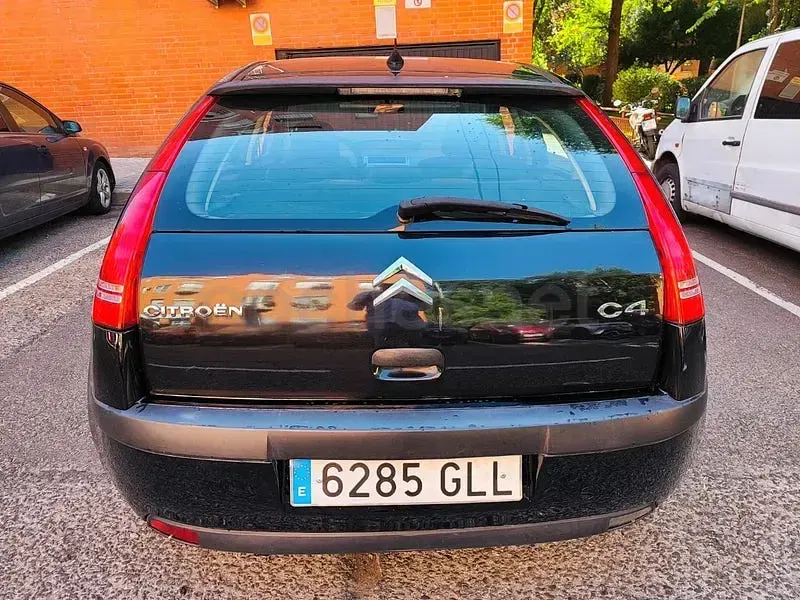 Usado Citroën C4 110 CV (80 kW) 2009 Negro Berlina