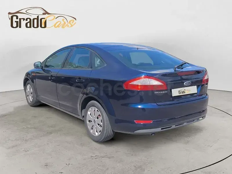 Usado Ford Mondeo Trend 125 CV (91 kW) 2008 Azul Berlina