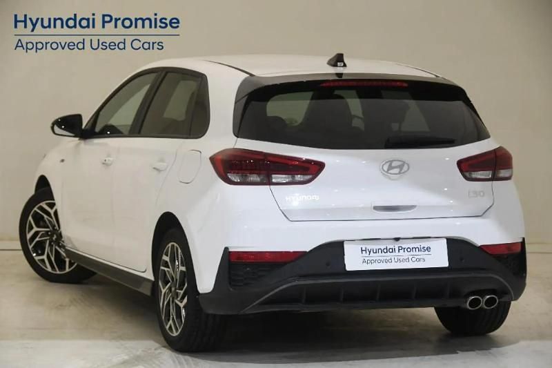 Usado Hyundai i30 N Line 100 CV (73 kW) 2025 Blanco