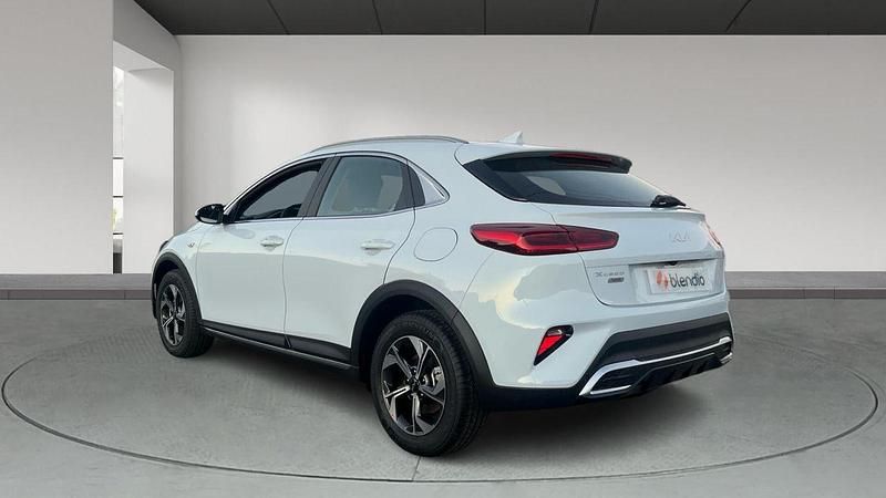 Usado Kia XCeed 140 CV (102 kW) 2025 Blanco SUV