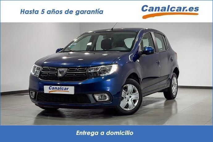 Usado Dacia Sandero Comfort 90 CV (66 kW) 2019 Azul Utilitario