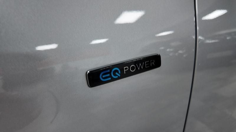 Gris / plata Usado 2021 Mercedes GLC300e SUV | 43.990 € (Precio justo) - Imagen 1/4