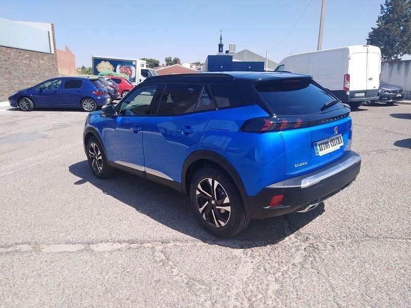 Usado Peugeot 2008 GT 130 CV (95 kW) 2024 Azul SUV