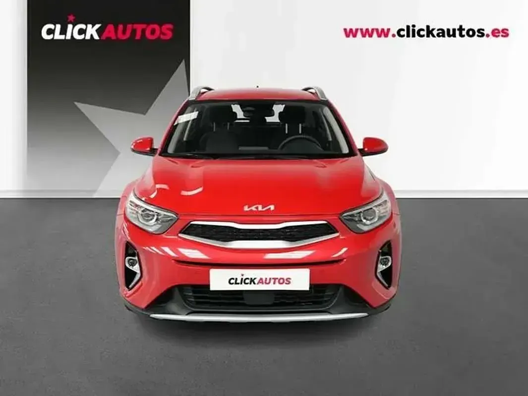 Usado Kia Stonic Active 79 CV (58 kW) 2025 Rojo SUV