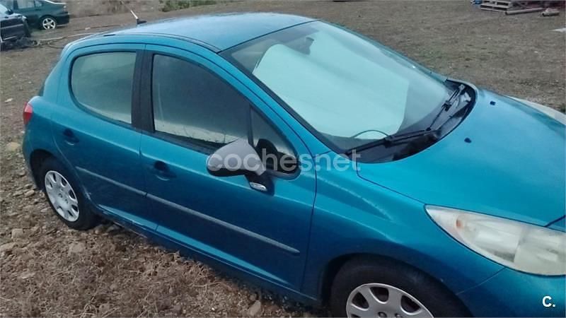 Usado Peugeot 207 75 CV (55 kW) 2007 Azul Berlina