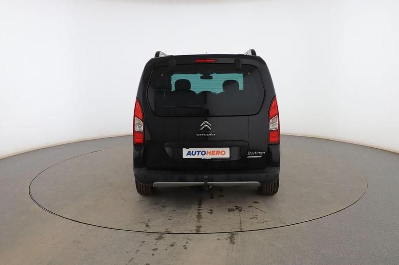 Usado Citroën Berlingo PureTech 110 CV (80 kW) 2016 Negro Monovolumen
