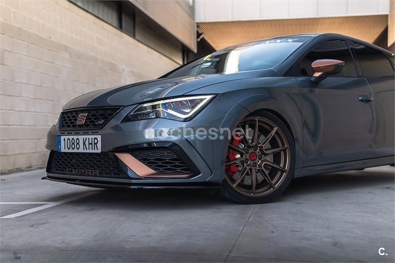 Usado Seat Leon CUPRA 300 CV (220 kW) 2018 Gris / plata Berlina