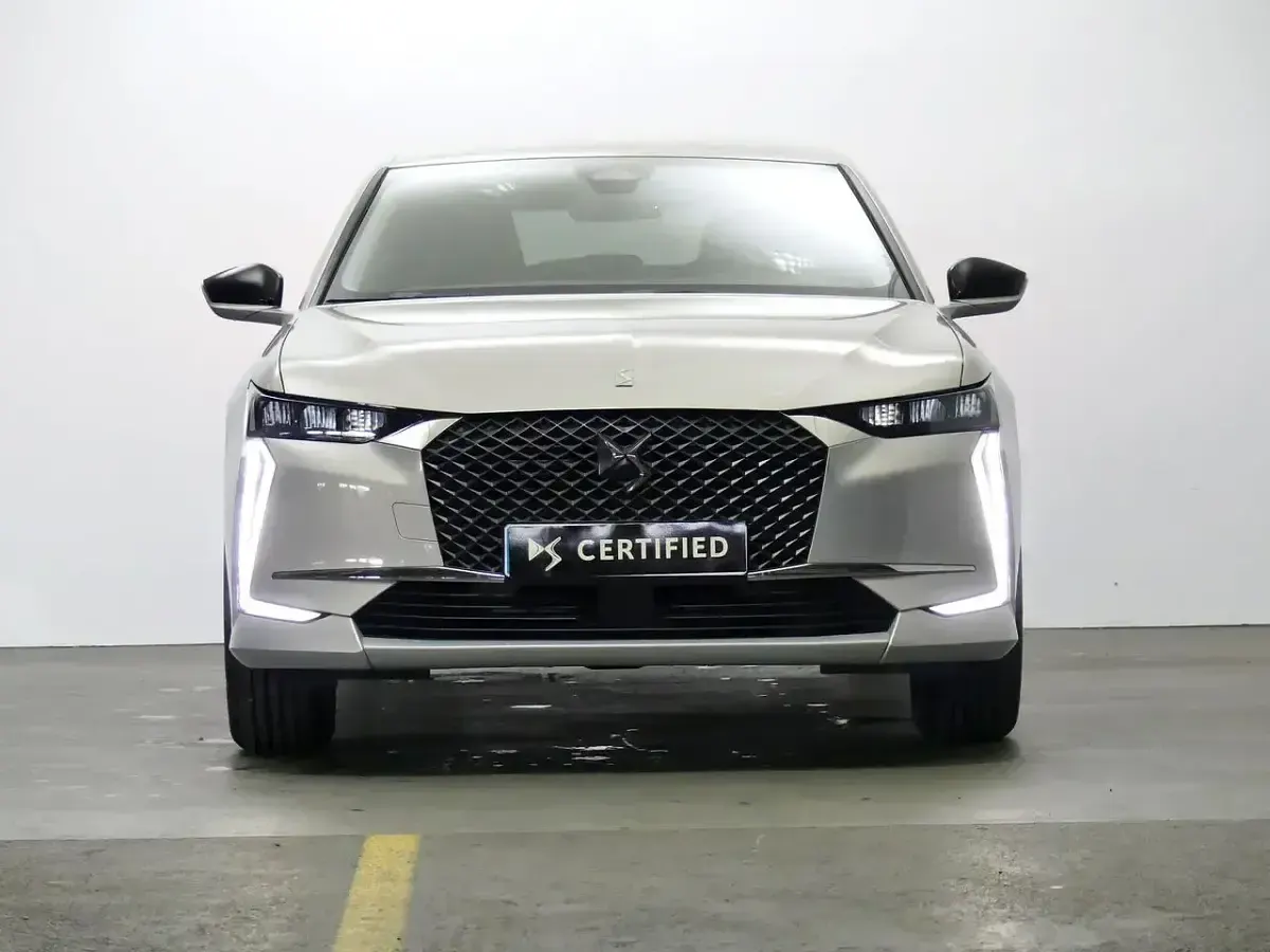 Usado DS Automobiles DS4 Bastille Plus 130 CV (95 kW) 2022 Gris SUV