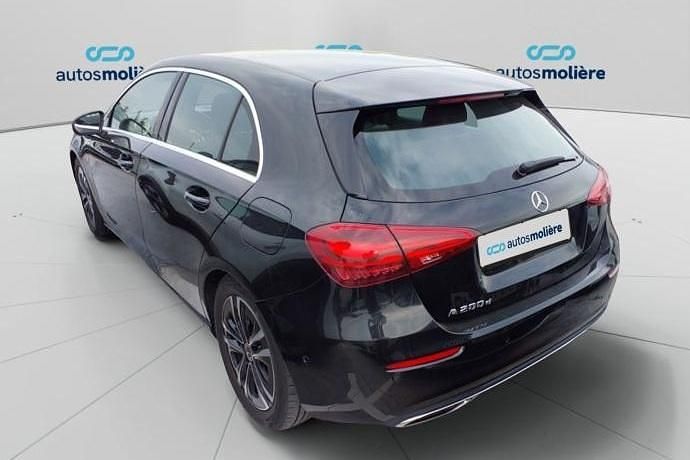 Usado Mercedes A200 150 CV (110 kW) 2023