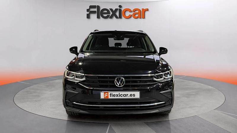 Usado VW Tiguan Life 150 CV (110 kW) 2021 Negro SUV