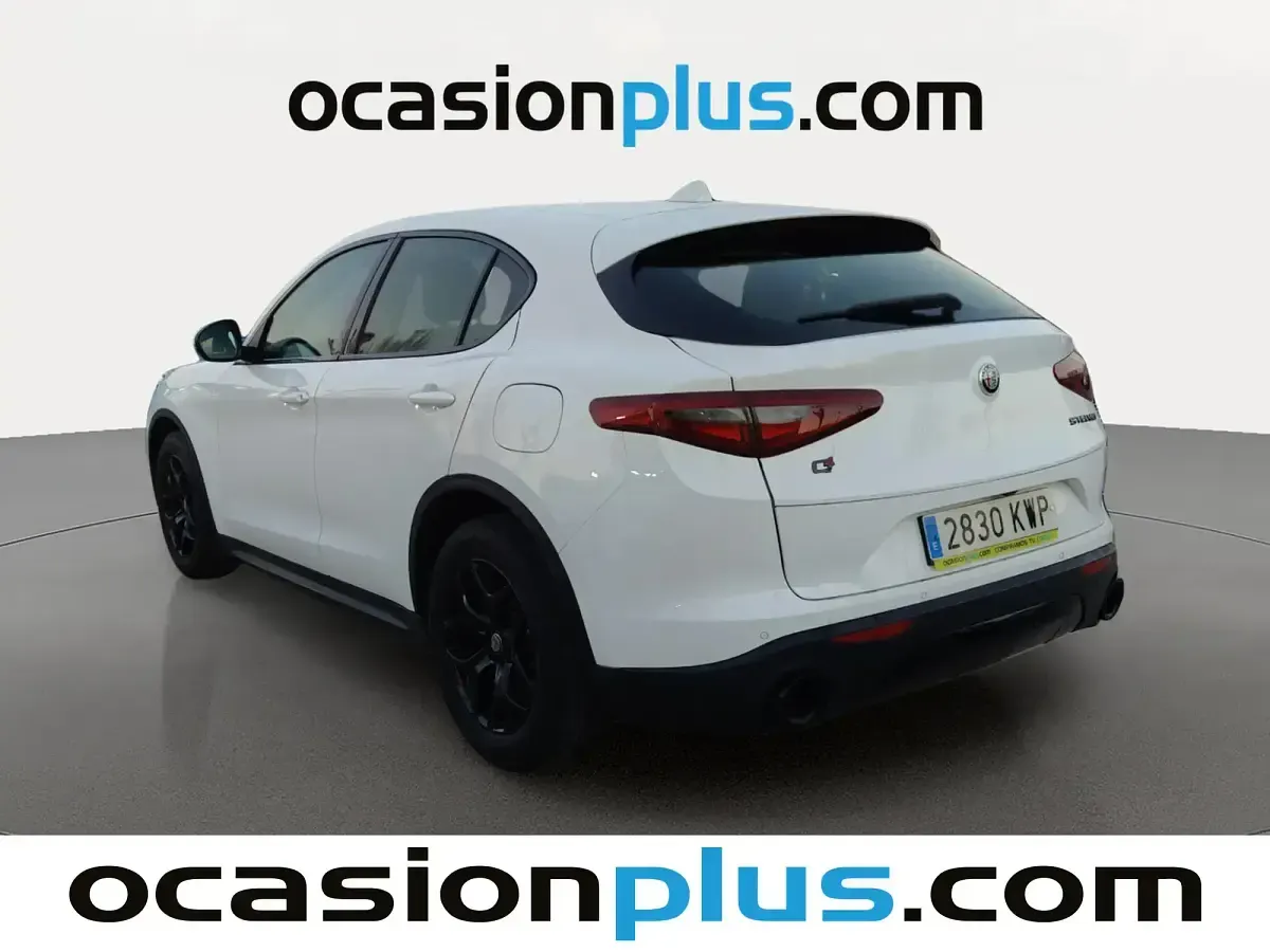 Usado Alfa Romeo Stelvio Executive 160 CV (117 kW) 2019 Blanco SUV