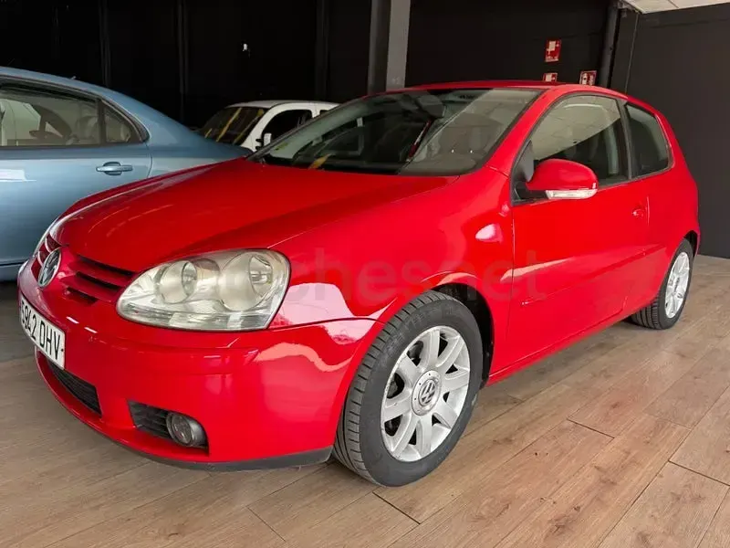 Usado VW Golf IV Sportline 115 CV (84 kW) 2006 Rojo Berlina