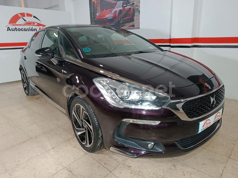 Violeta / lila Usado 2017 DS Automobiles DS5 Utilitario | 11.800 € (Precio justo) - Imagen 1/4