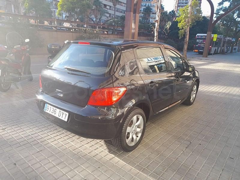Usado Peugeot 307 110 CV (80 kW) 2006 Negro Berlina