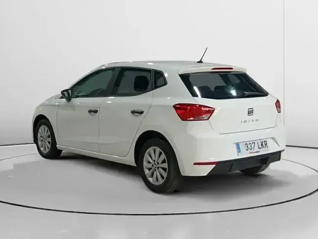 Usado Seat Ibiza Reference 95 CV (69 kW) 2020 Blanco Utilitario
