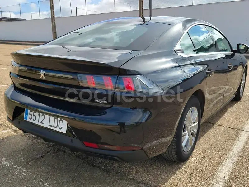 Usado Peugeot 508 Active 130 CV (95 kW) 2019 Negro Berlina