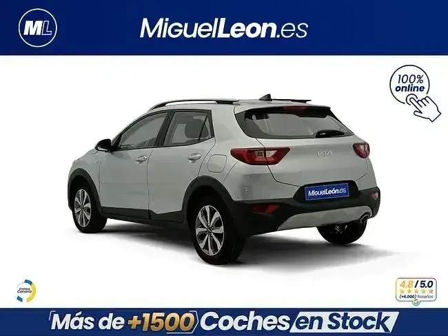 Usado Kia Stonic 100 CV (73 kW) 2025 Gris SUV