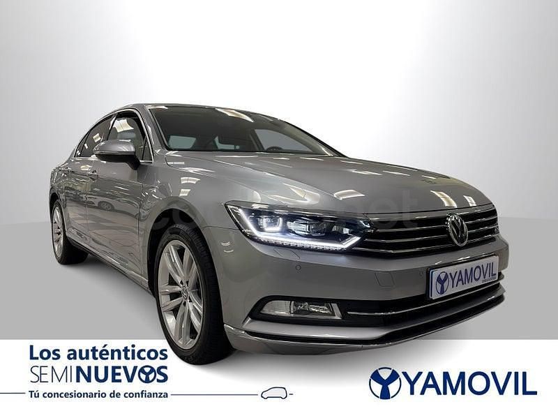 Usado VW Passat Sportline 150 CV (110 kW) 2017 Gris / plata Berlina