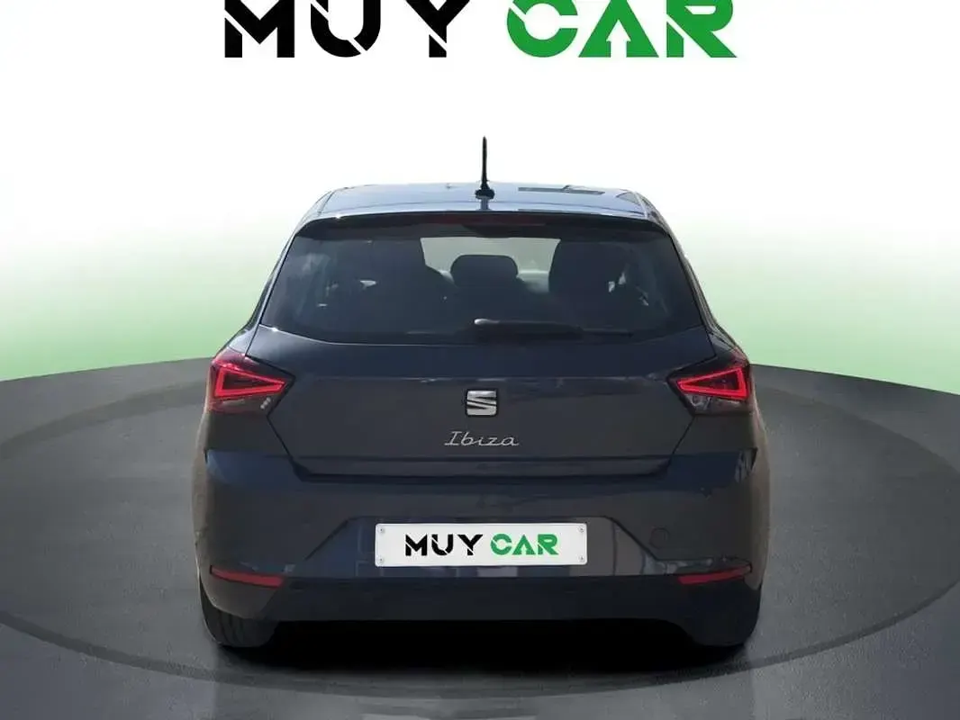 Usado Seat Ibiza Style 116 CV (85 kW) 2024 Gris Utilitario