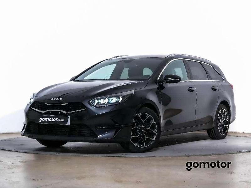 Negro Usado 2025 Kia Ceed Style Utilitario | 21.990 € (Precio justo) - Imagen 1/4