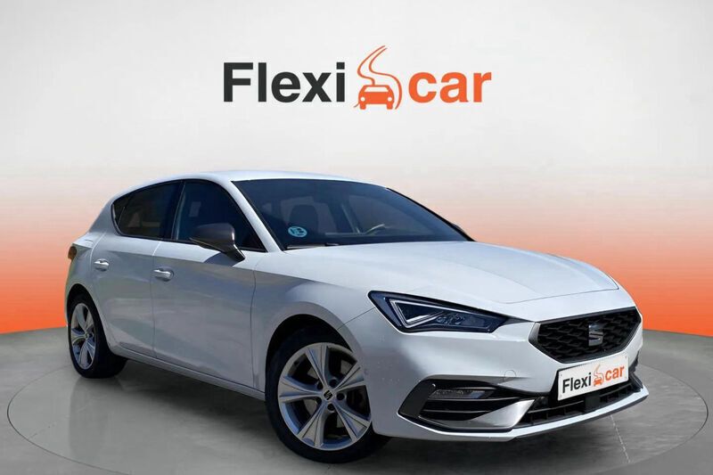 Blanco Usado 2021 Seat Leon FR Berlina | 19.390 € (Buen precio) - Imagen 1/4
