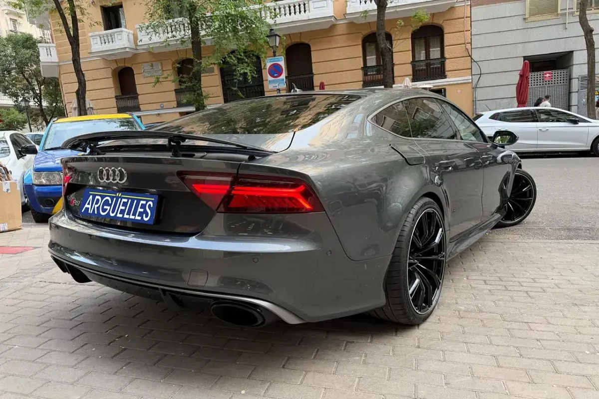 Usado Audi RS7 Sportback Performance 605 CV (444 kW) 2016 Gris Utilitario