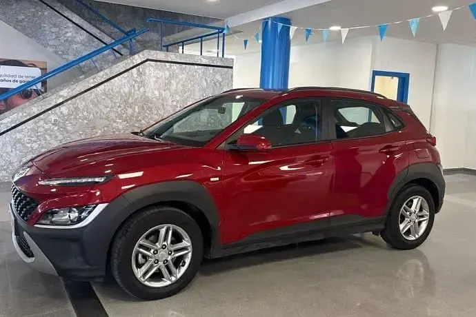 Usado Hyundai Kona 120 CV (88 kW) 2021 Gris SUV
