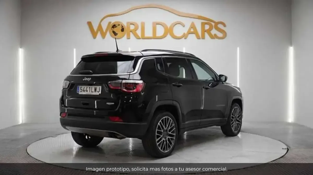 Usado Jeep Compass Limited 131 CV (96 kW) 2022 Negro SUV