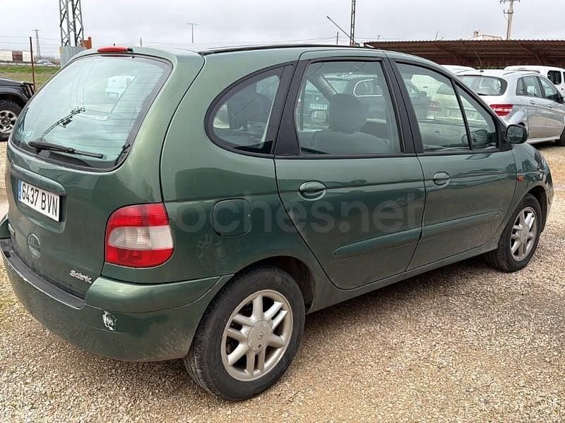Usado Renault Mégane II Dynamique 105 CV (77 kW) 2002 Verde Berlina