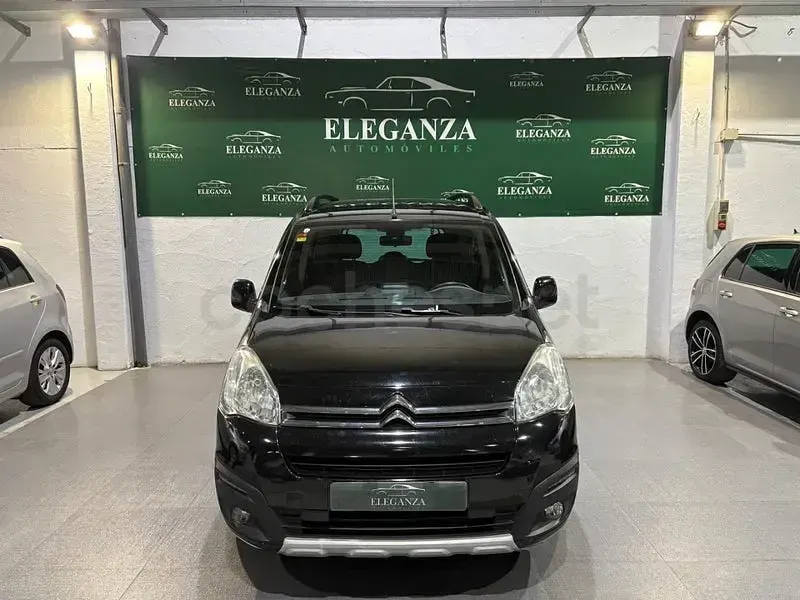 Usado Citroën Berlingo XTR 100 CV (73 kW) 2016 Negro Monovolumen