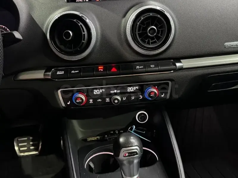Usado Audi A3 310 CV (228 kW) 2020 Azul Berlina