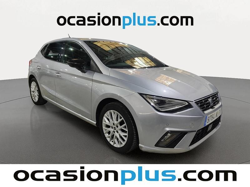 Usado Seat Ibiza FR 110 CV (80 kW) 2023 Gris Berlina