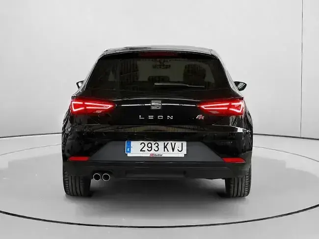 Usado Seat Leon FR 150 CV (110 kW) 2019 Negro Berlina