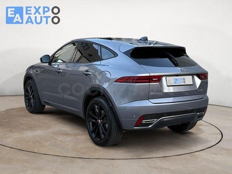 Usado Jaguar E-Pace R-Dynamic 309 CV (227 kW) 2022 Gris / plata SUV