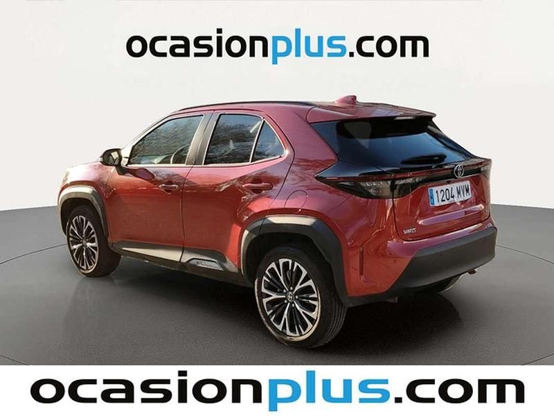 Usado Toyota Yaris Cross Style 132 CV (97 kW) 2024 Rojo SUV