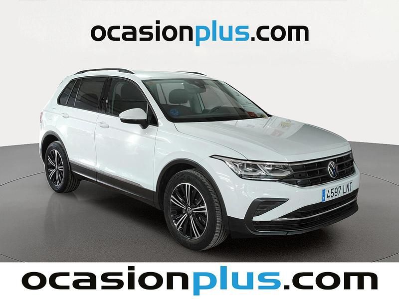 Usado VW Tiguan Life 245 CV (180 kW) 2021 Blanco SUV